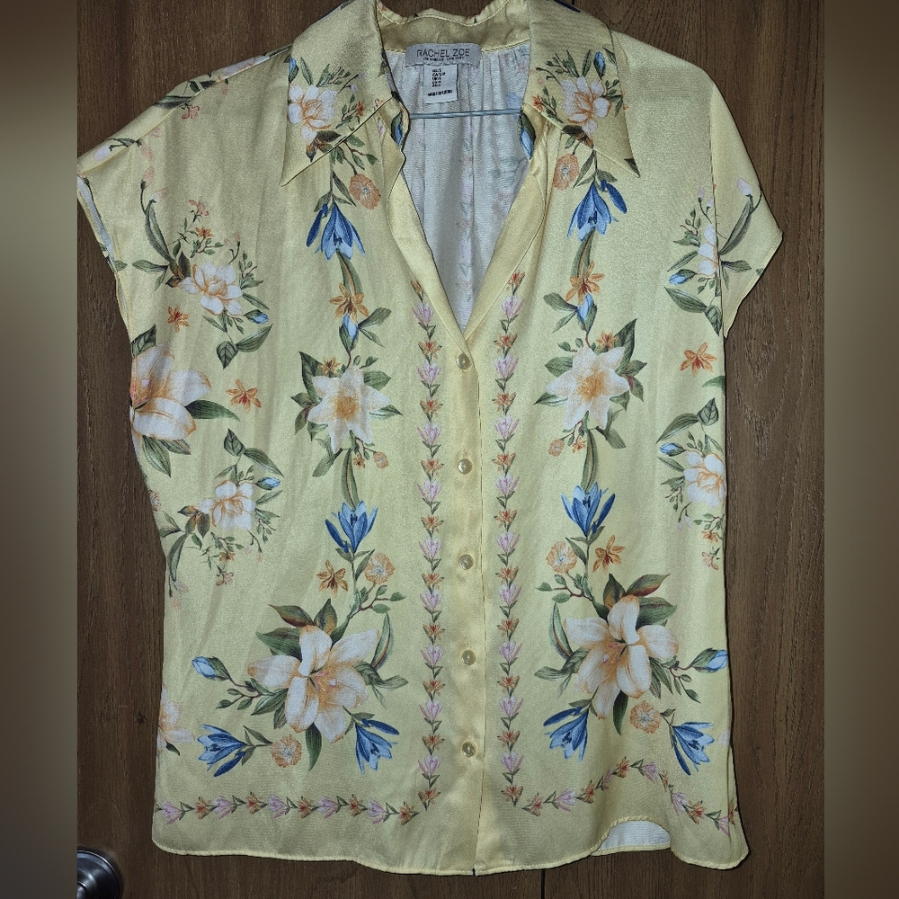Rachel Zoe Yellow Floral Button Down Top Shirt Spring Easter Lily Small
